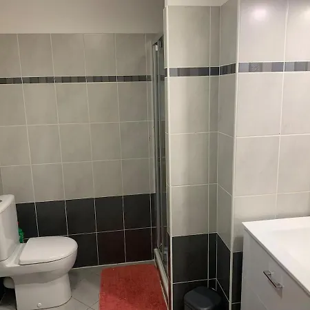 Joli Studio, Quartier Du Port Apartment