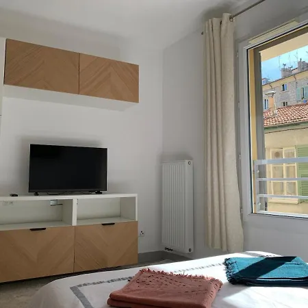 Joli Studio, Quartier Du Port Nice