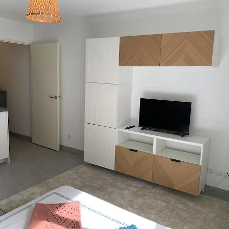 Joli Studio, Quartier Du Port * ניס