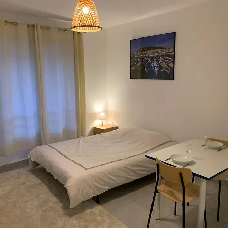 Joli Studio, Quartier Du Port * ניס